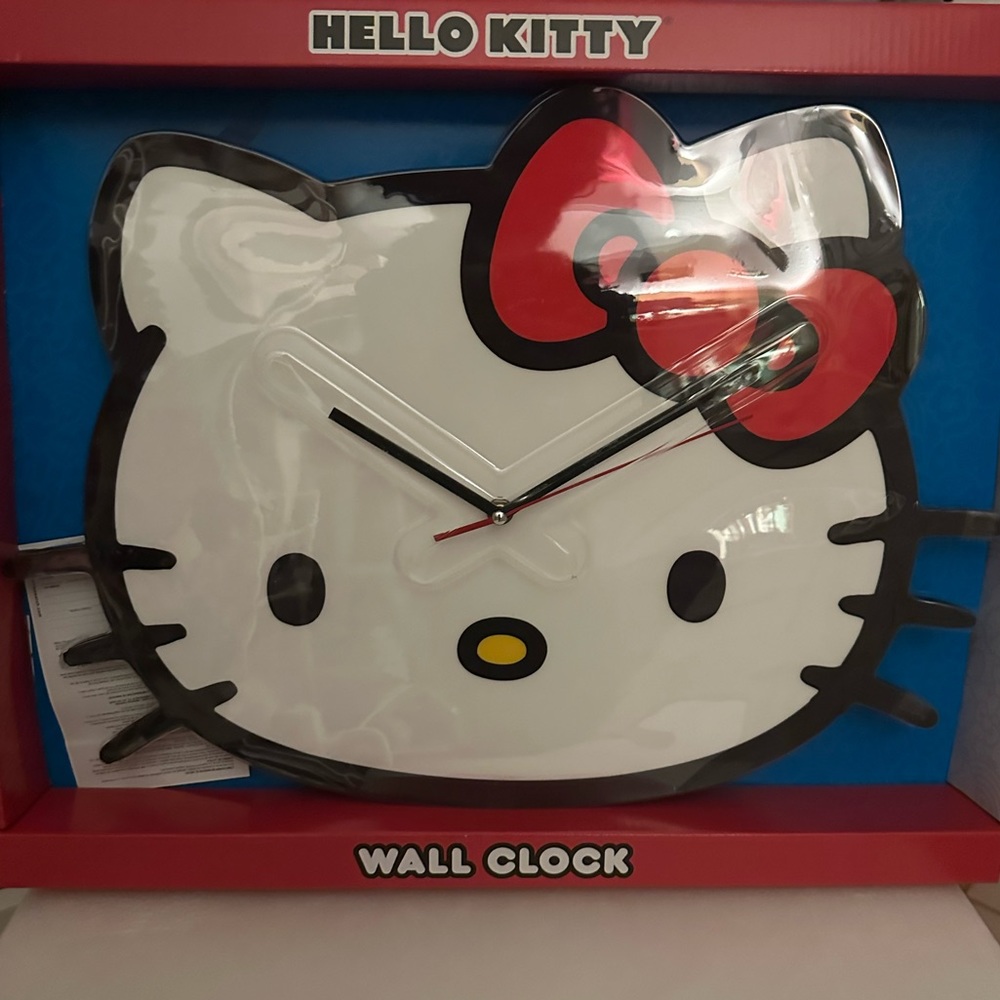Hello Kitty Wall Clock